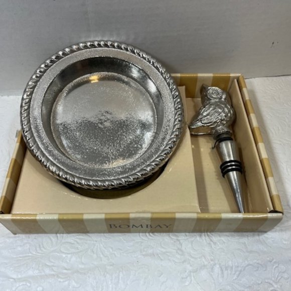 NEW Bombay 2-Piece Owl Wine Bottle Stopper & Coaster Set Nickel- Finish Gift Set - Picture 3 of 8